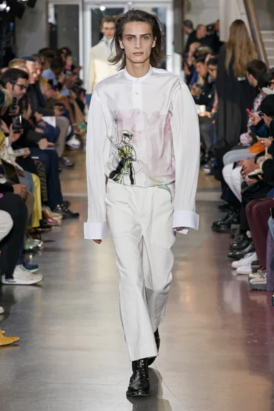Look 46